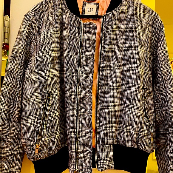 Women’s jacket - Picture 1 of 3